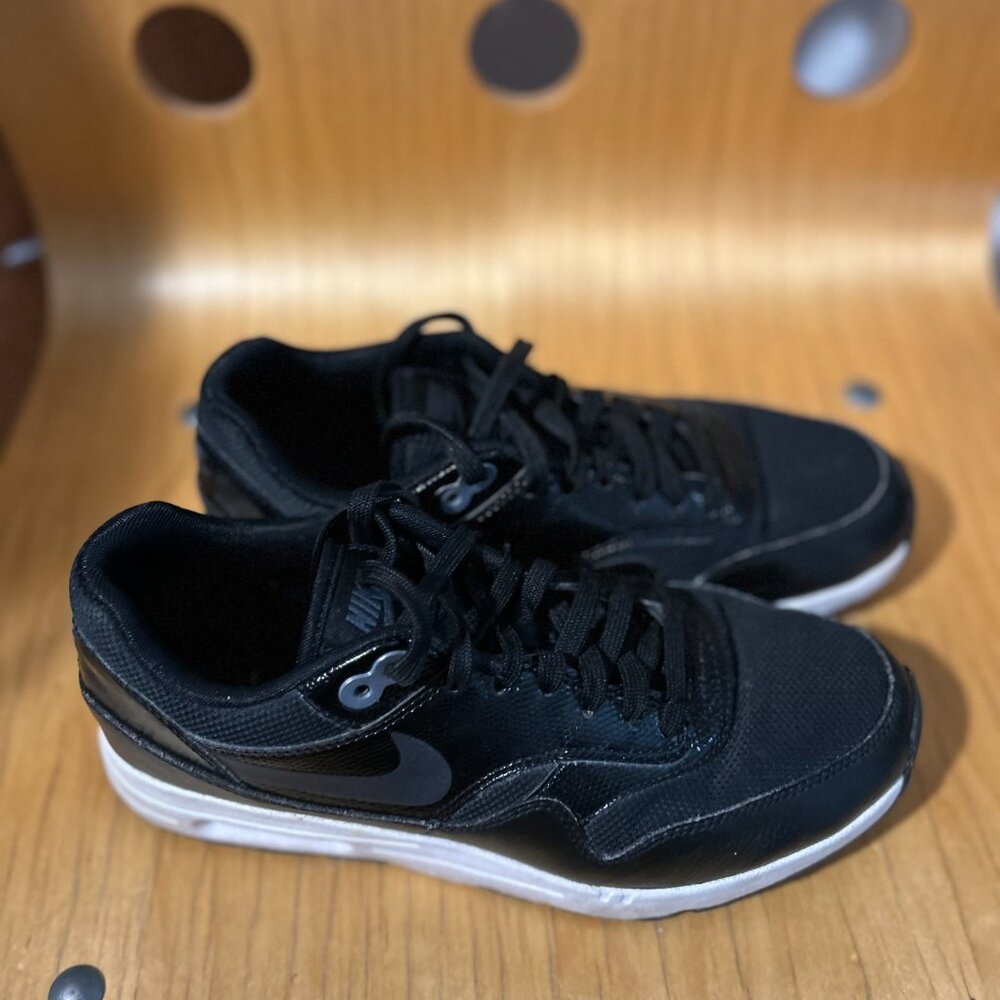 Nike Air  size US women's 8